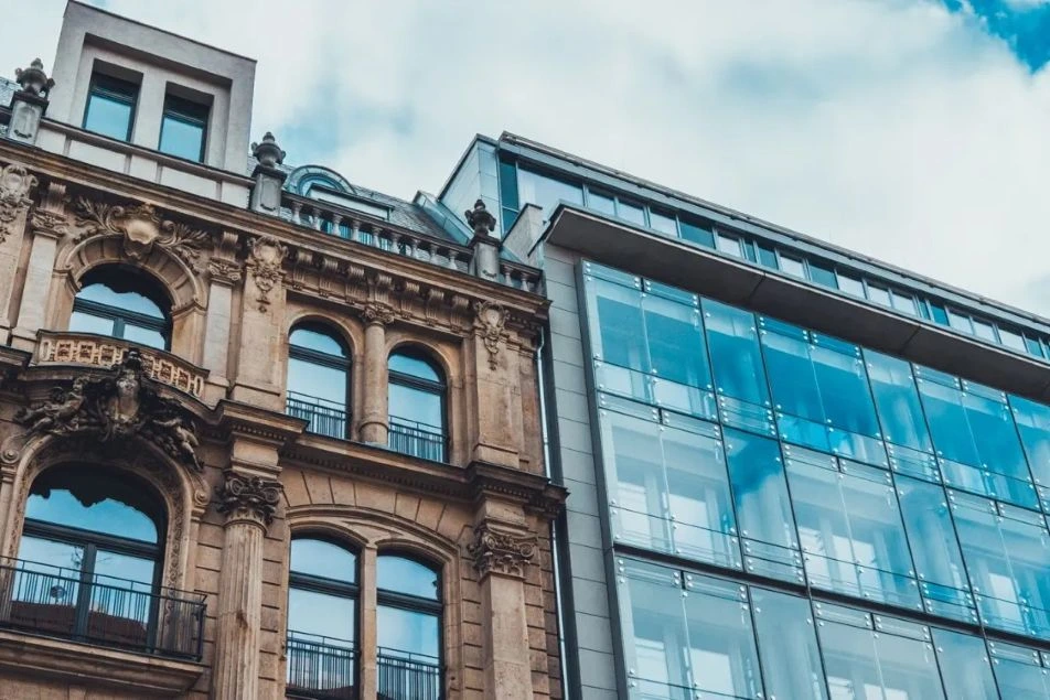 vue depuis l’extérieur du toit de locaux professionnels